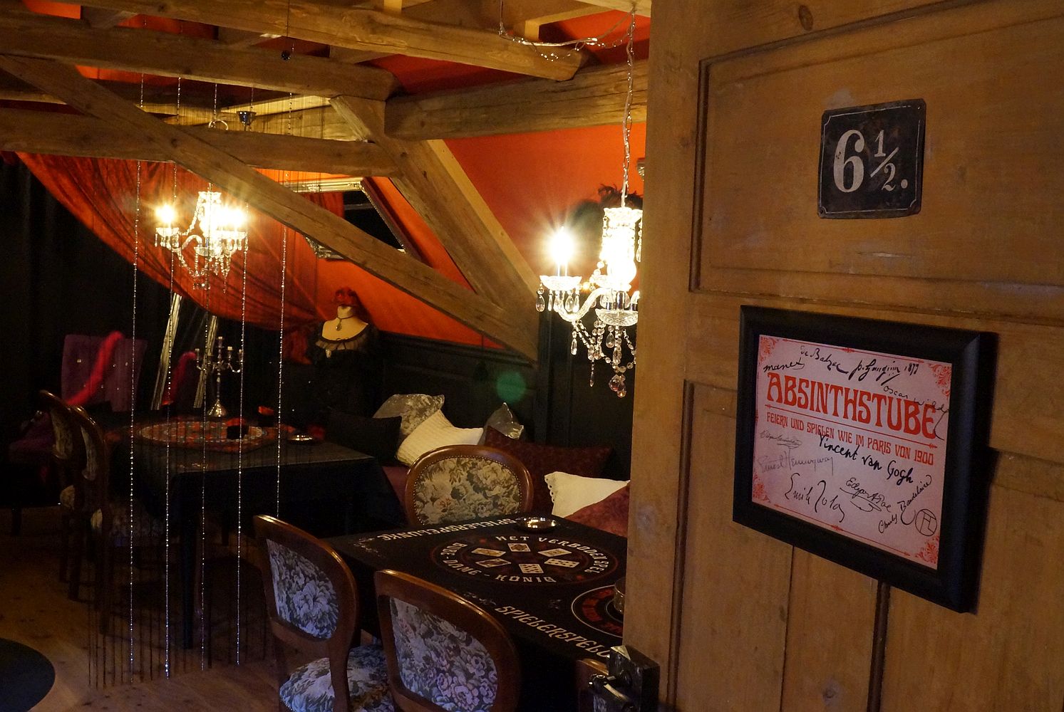 Eingang in unsere Absinthstube